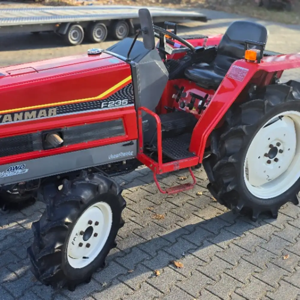 Mini traktorek Yanmar F-235 - obrazek 2