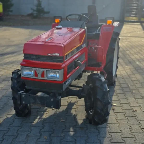Mini traktorek Yanmar F-235